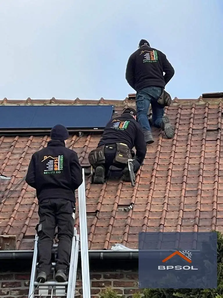 Couvreur de tuiles : spécialiste en toitures